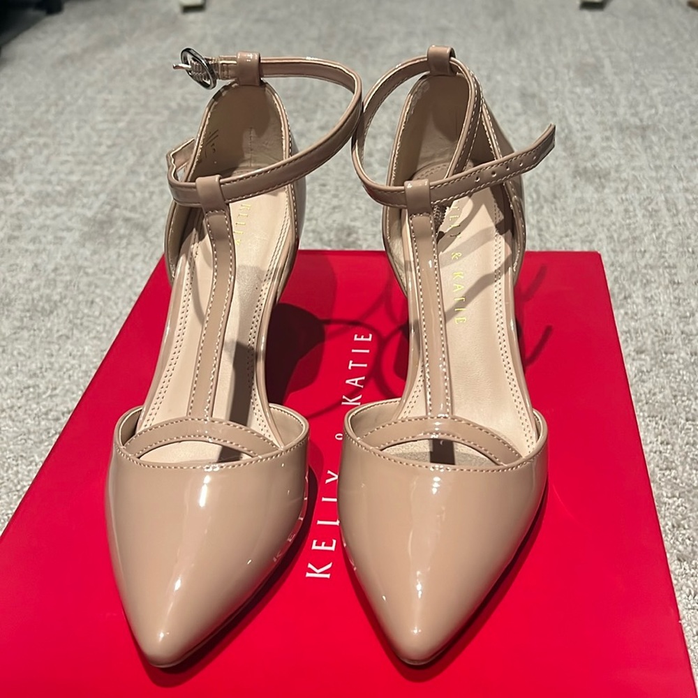 Kelly & Katie Rellina t-strap heels